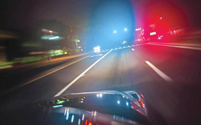 9068130_web1_web-policelight102