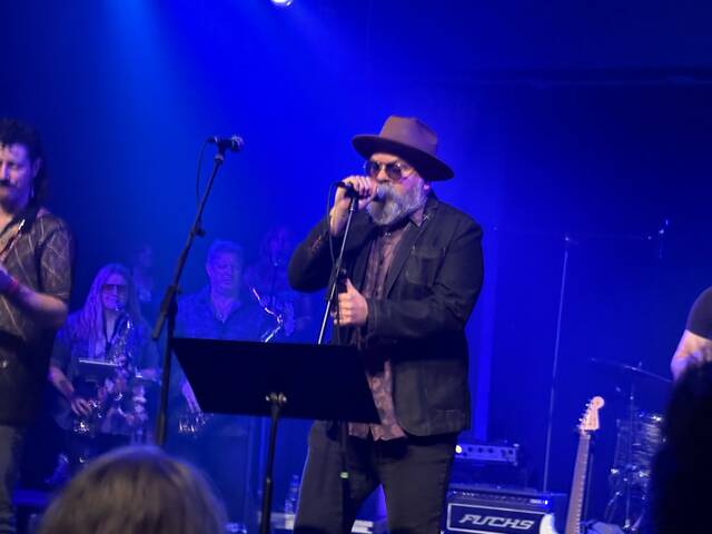 9071511_web1_ptr-smallswaltz2