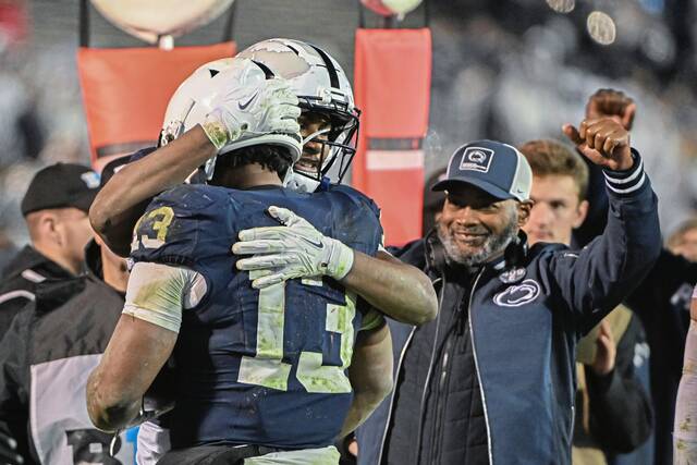 9071804_web1_AP25327135941811