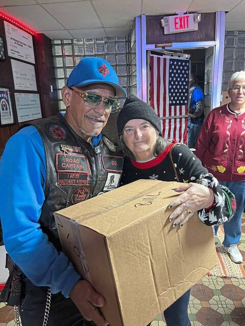 9074516_web1_vnd-holidayhelp2-112725