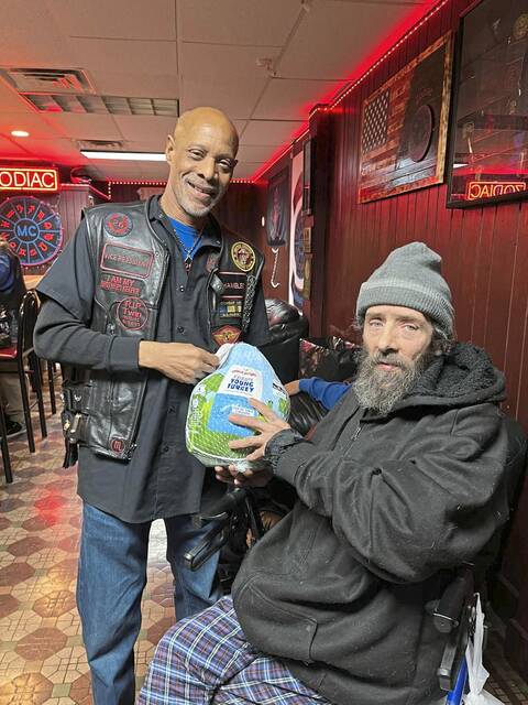 9074516_web1_vnd-holidayhelp3-112725