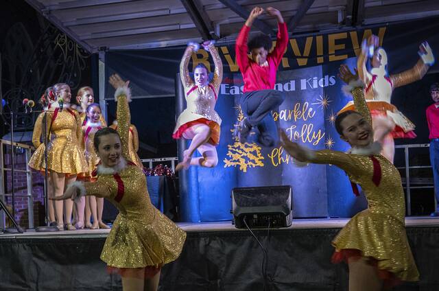 9077038_web1_gtr-lo-lightnorwin5-112125