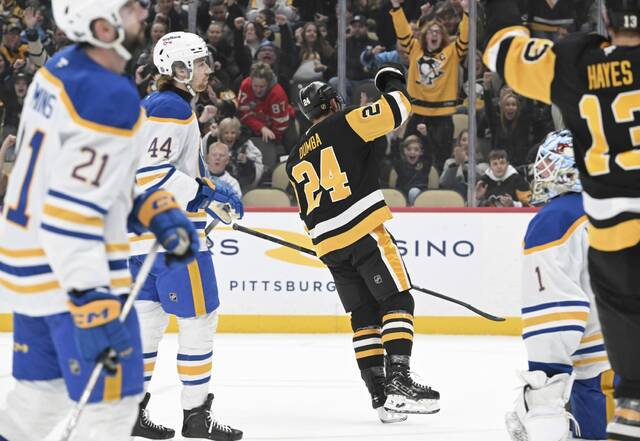 9080115_web1_ptr-PensSabres03-112725