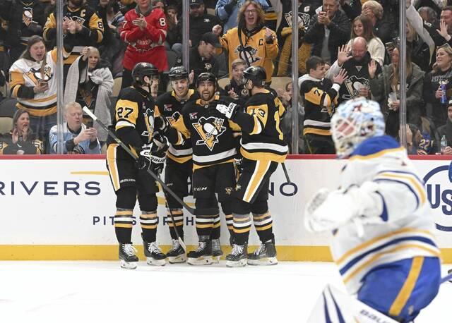 9080115_web1_ptr-PensSabres04-112725