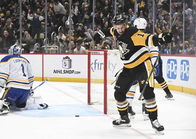 9080115_web1_ptr-PensSabres09-112725