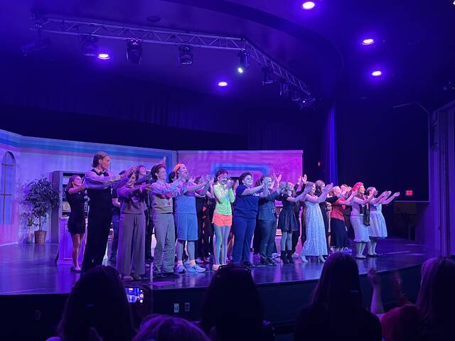 9080385_web1_IMG_6771