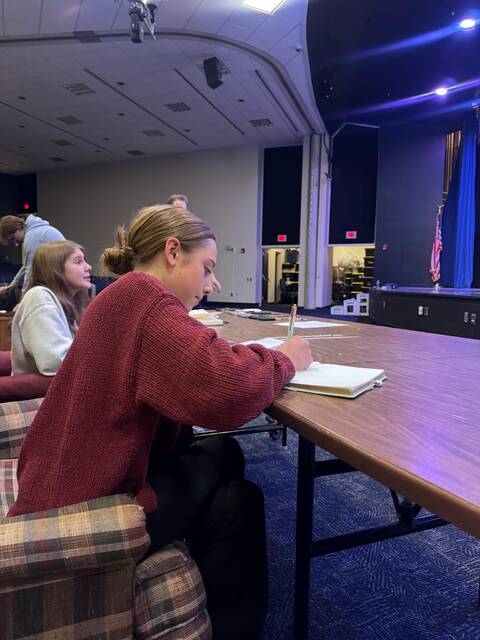 9080385_web1_sara-miller-and-ashley-kimmell