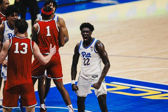 9083864_web1_gtr-Pitt1-112925