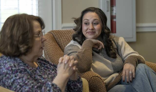 9001686_web1_gtr-GrandmaCookies104-111025