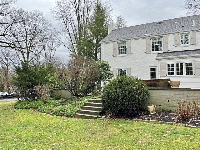 9056023_web1_sew-KeelyLandscape