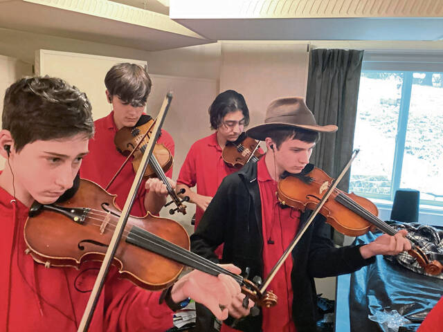 9062675_web1_naj-NAFiddlersFour-121125