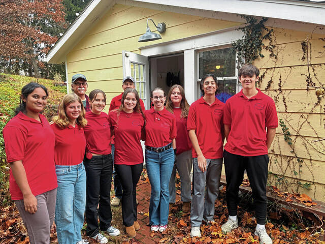 9062675_web1_naj-NAFiddlersYellowHouse-121125