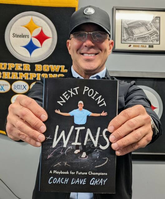 9074748_web1_naj-CoachDave1-121125