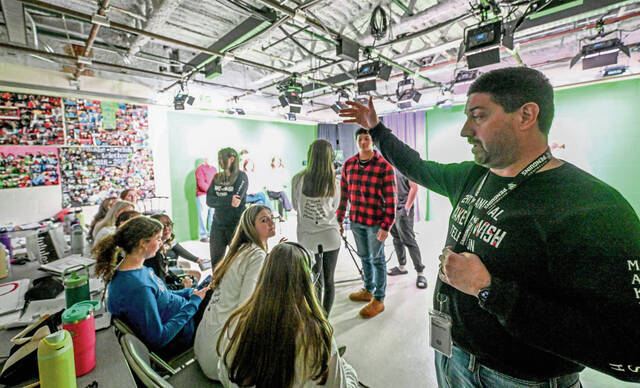 9074794_web1_vnd-lo-plumtelethon101-122124