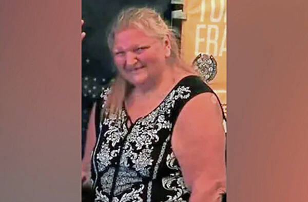 9074821_web1_gtr-ElizPollardWeb-120524