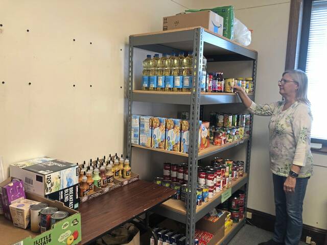 9076215_web1_HER-BlawnoxPantryAnniversary3-103124