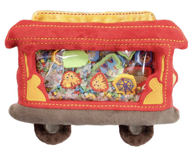 9080513_web1_ptr-ViewingTip9-12072025-Daniel-Tiger-trolley