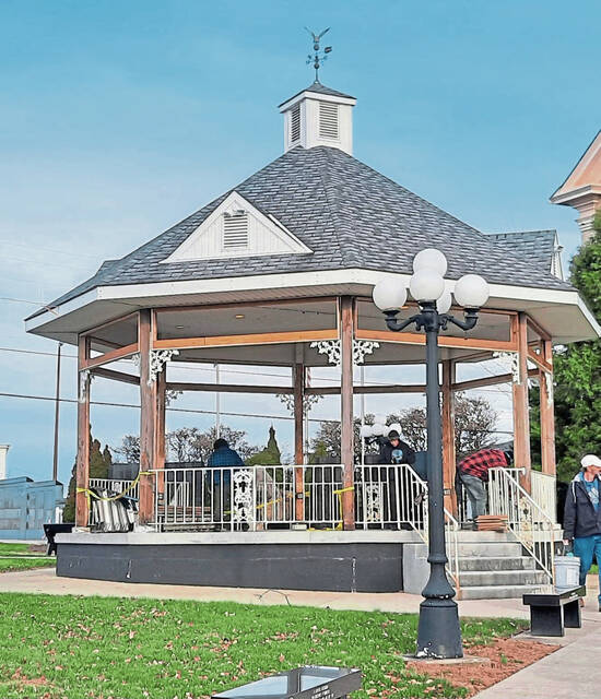 9080698_web1_gtr-MtPGazeboParkE-112825