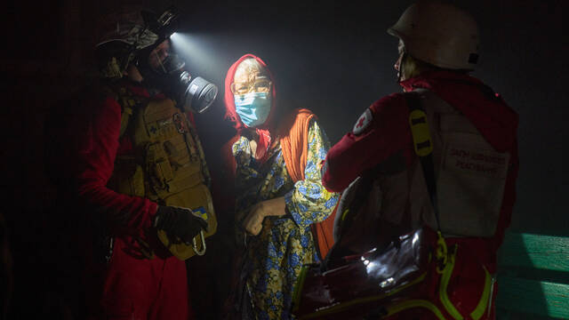 9089731_web1_AP25334070046027