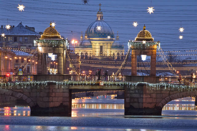 9090022_web1_AP25342551191658