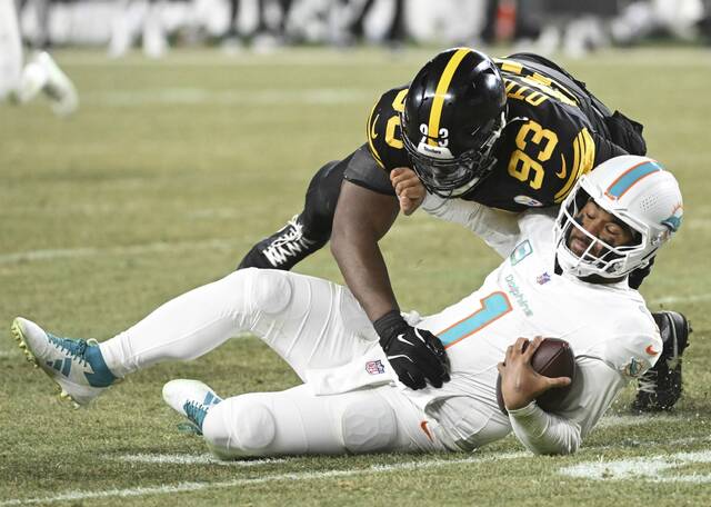 9090048_web1_ptr-steelersdolphins12-121625 9090048_web1_ptr-steelersdolphins12-121625