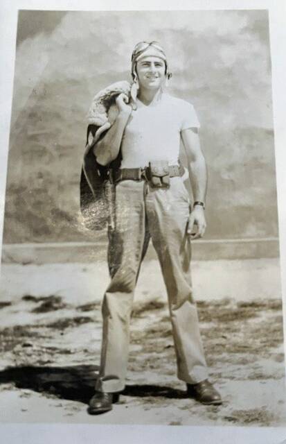 9090758_web1_sig-SidneyBurke2