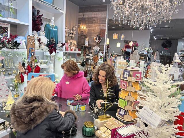 9090901_web1_her-splurge-121125-4