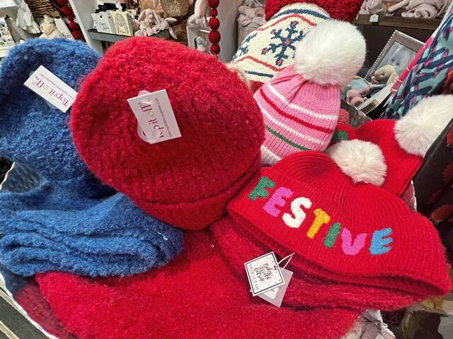 9090901_web1_her-splurge-121125-7