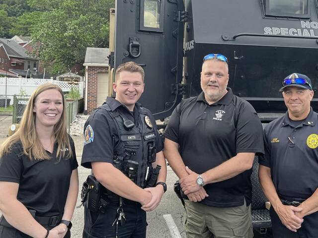 9090920_web1_her-socialworker-121125-2