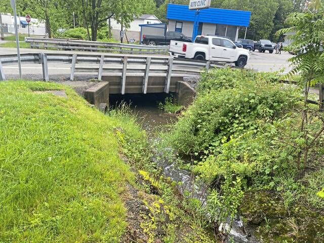 9091360_web1_gtr-northmontmeeting