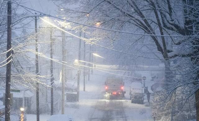 9092497_web1_VND-FirstSnow100-120325