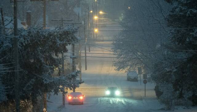 9092497_web1_VND-FirstSnow102-120325