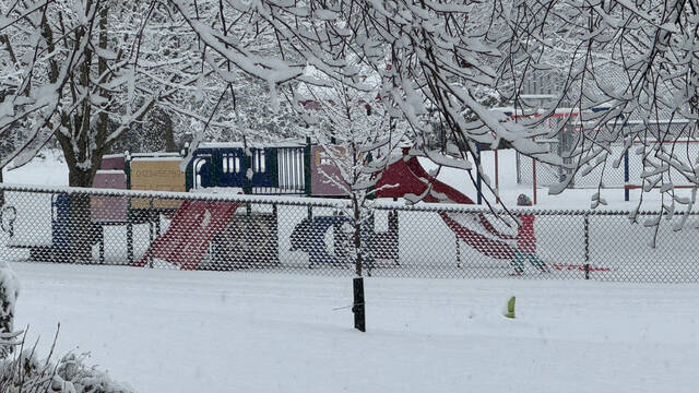 9092970_web1_SnowPGH_2