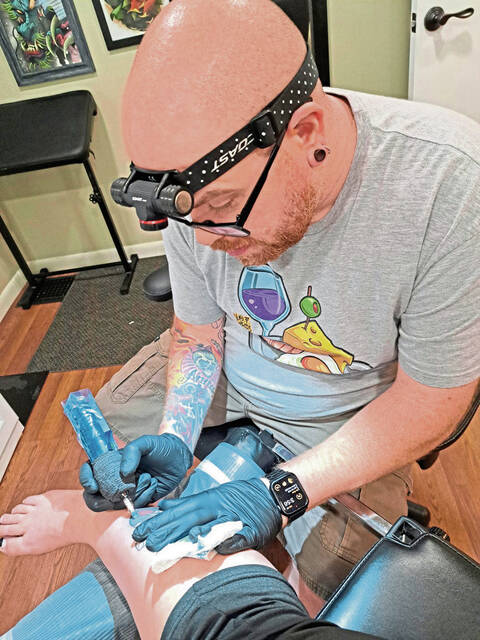 9093712_web1_vnd-tarentumtattoo-120325