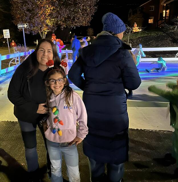 9096007_web1_sj-SparkSantucciDaughter-121125