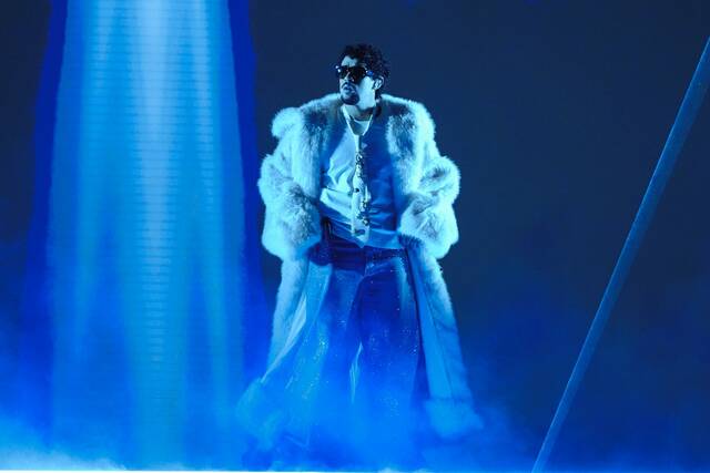 9097076_web1_AP25336732988983