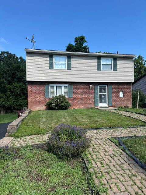 9097299_web1_part-urbcapsellnow-120425