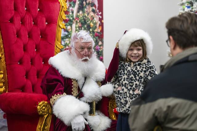 9100669_web1_her-LightUp2-121125