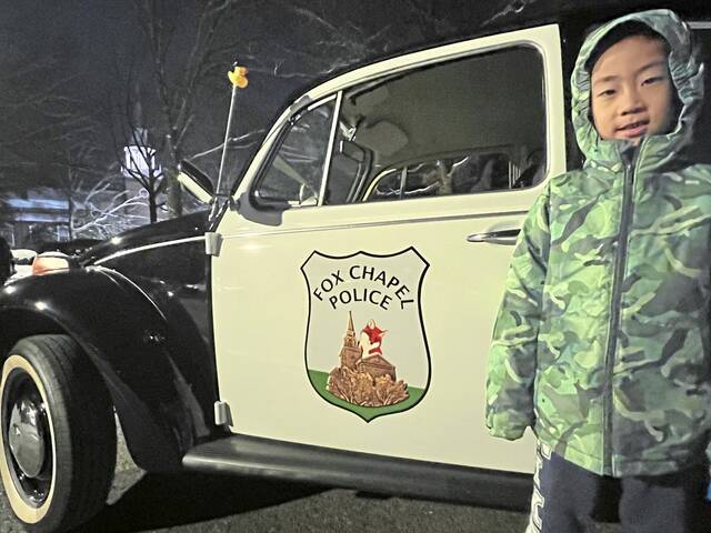 9100669_web1_her-lightup-121125