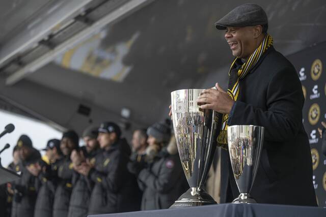 9100939_web1_Ptr-riverhoundsparty100-120425