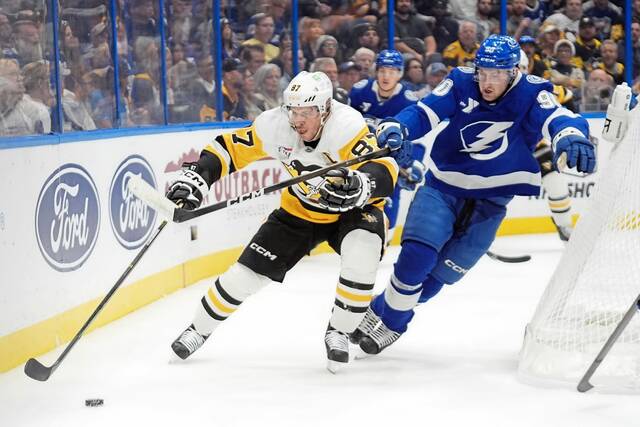 9102118_web1_AP25339037340557