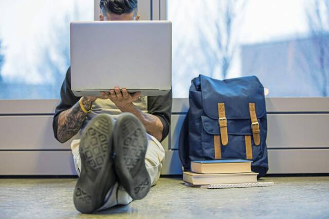 9102275_web1_gtr-cmns-McConnell-093020