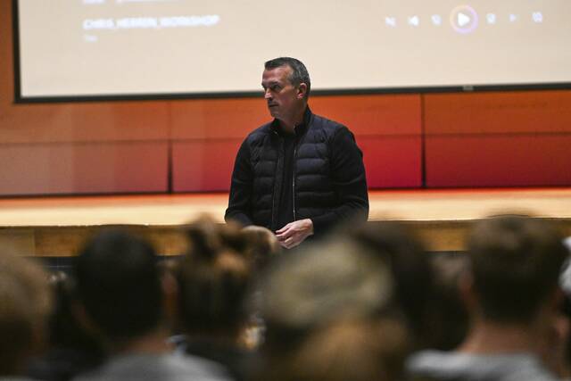 9102301_web1_vnd-Herren002-120525