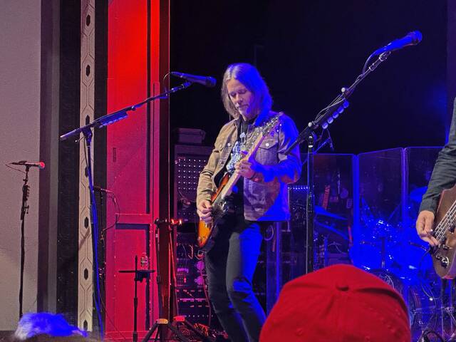 9102416_web1_ptr-myleskennedy-12xx25