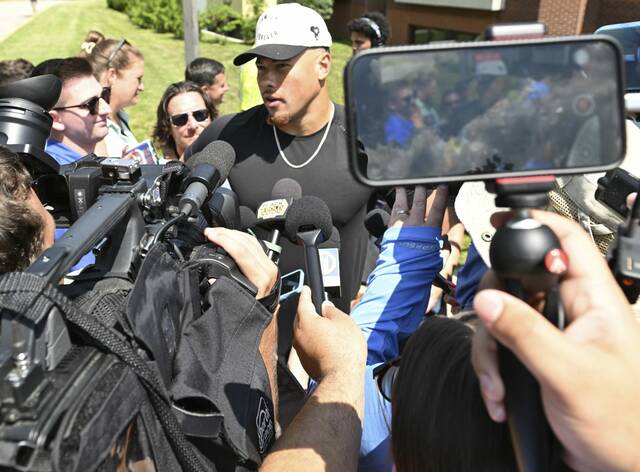 9102798_web1_gtr-Steelers18-072425