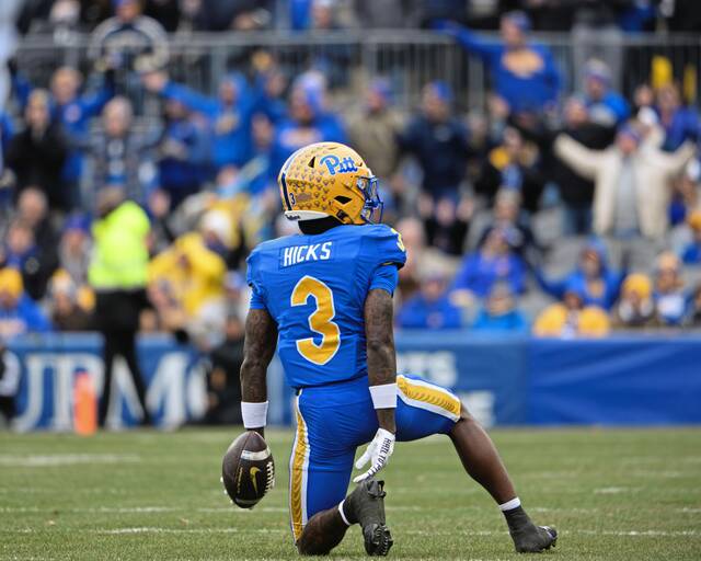 9104789_web1_ptr-PittFB11-120225