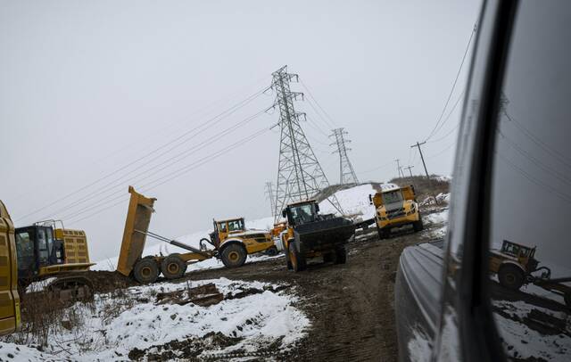 9104982_web1_gtr-TestTrack11-120825