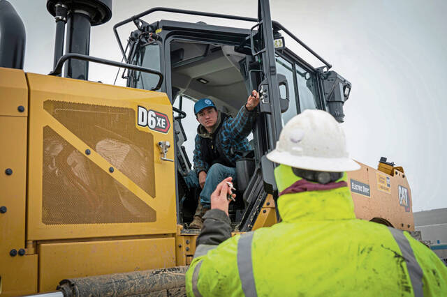 9104982_web1_gtr-TestTrack3-120825