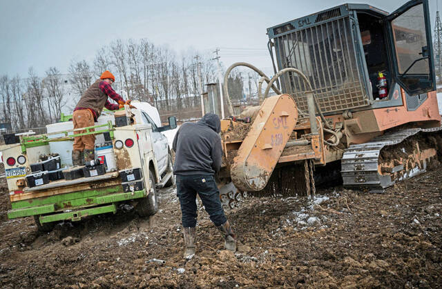 9104982_web1_gtr-TestTrack6-120825