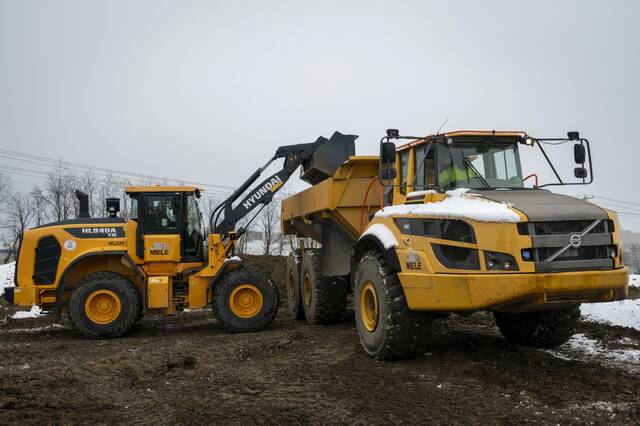 9104982_web1_gtr-TestTrack8-120825